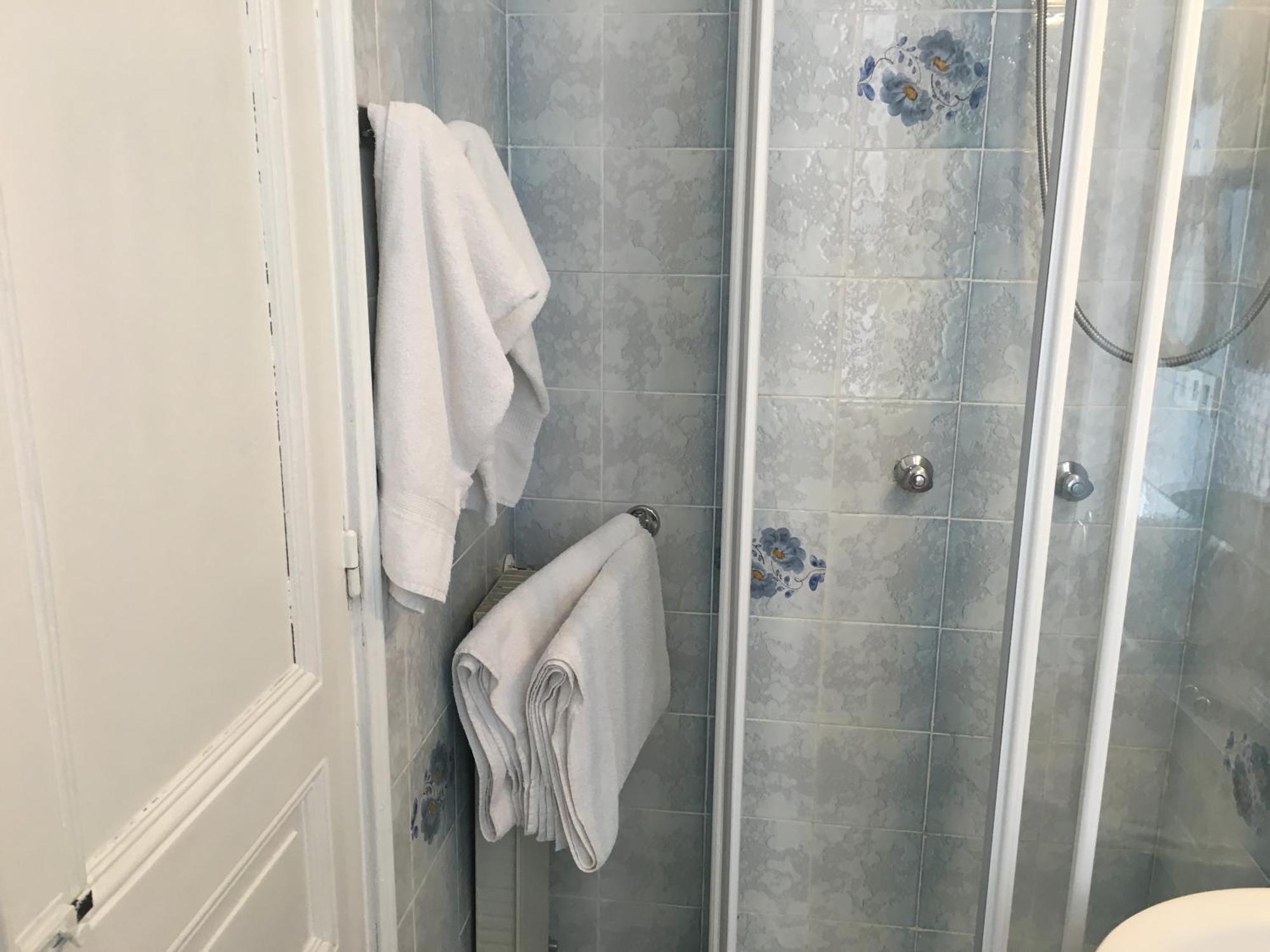 Hotel Liberty Sanremo Phòng bức ảnh