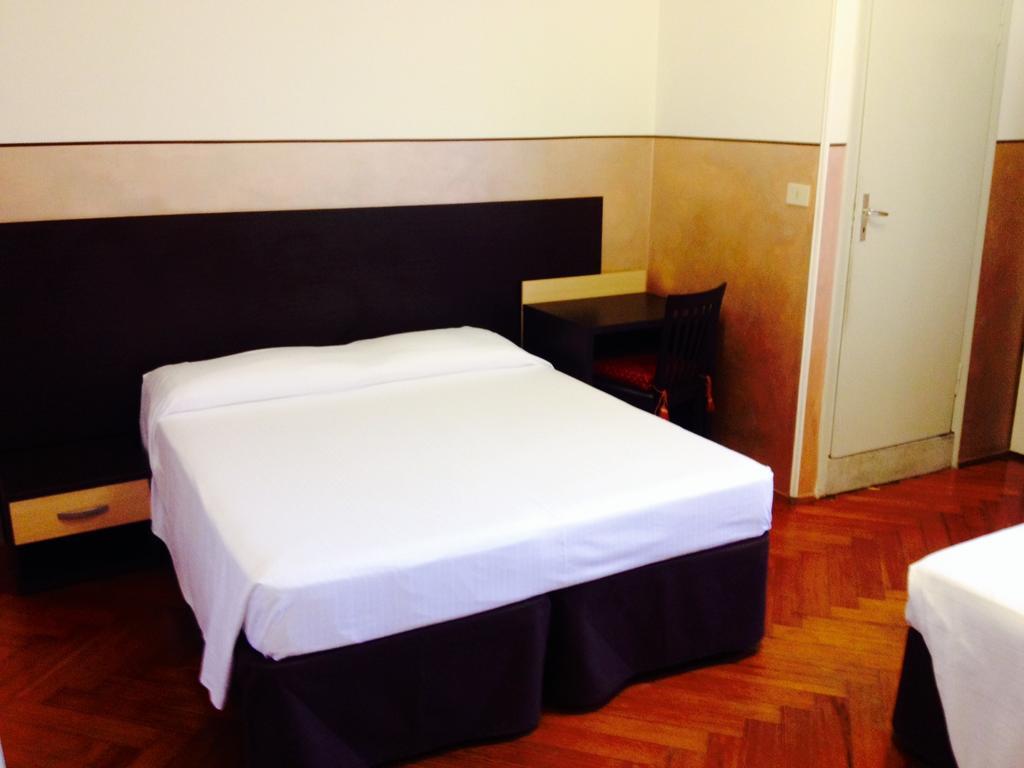 Hotel Liberty Sanremo Phòng bức ảnh